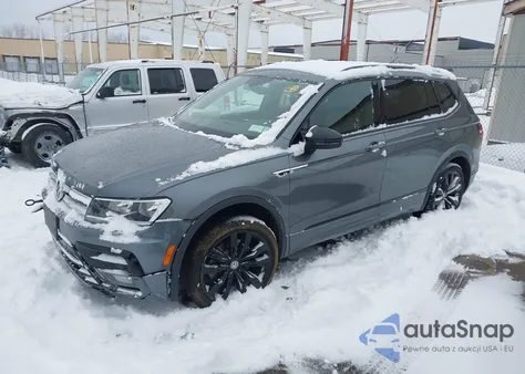 2021 Volkswagen Tiguan 2.0T Se/2.0T Se R-Line Black/2.0T Sel из США, поврежденный, VIN 3VV2B7AX3MM117728